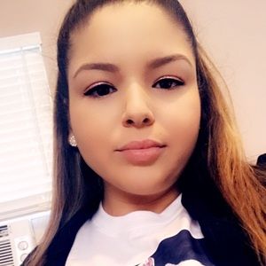 Meet your Posher, Jasmin